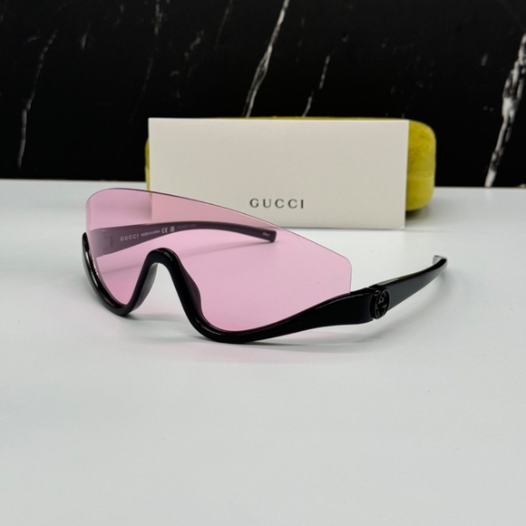 NEW GUCCI UNISEX SHIELD SUNGLASSES, GUCCI PINK BLACK EYEWEAR GUCCI - Picture 4 of 13